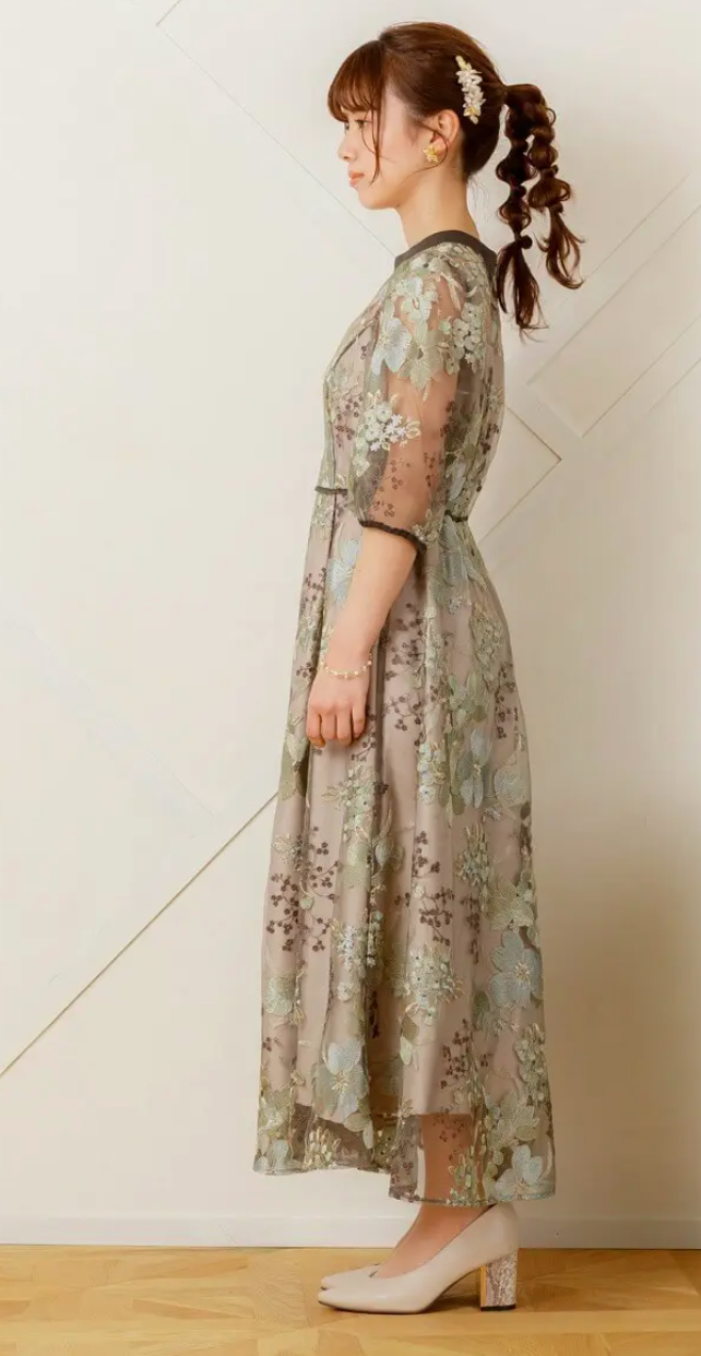 グリーンのフラワーエンブロイダリードレス-Dorry-doll-M-結婚式パーティーのレンタルドレスはリリアージュ-11-03-2025_01_42_PM (1)